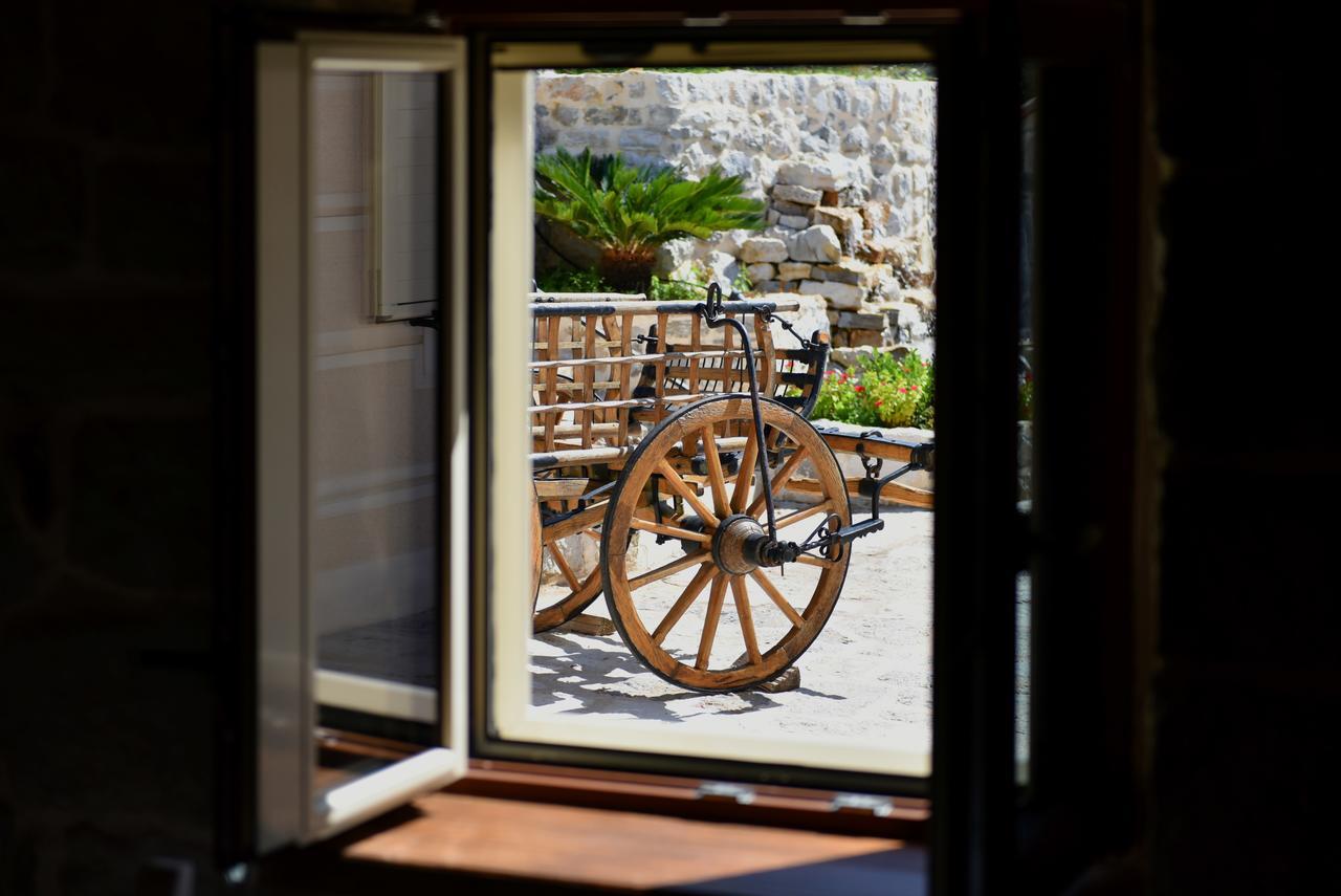 Villa Dub Kotor Eksteriør billede