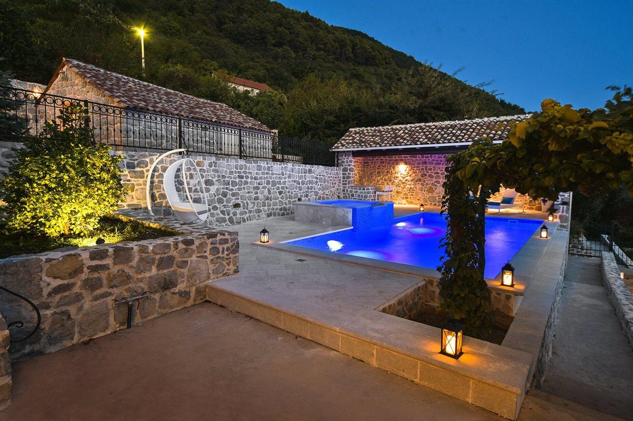 Villa Dub Kotor Eksteriør billede